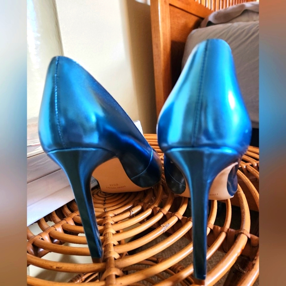 Nine West Blue Metallic Heels - Picture 3 of 11